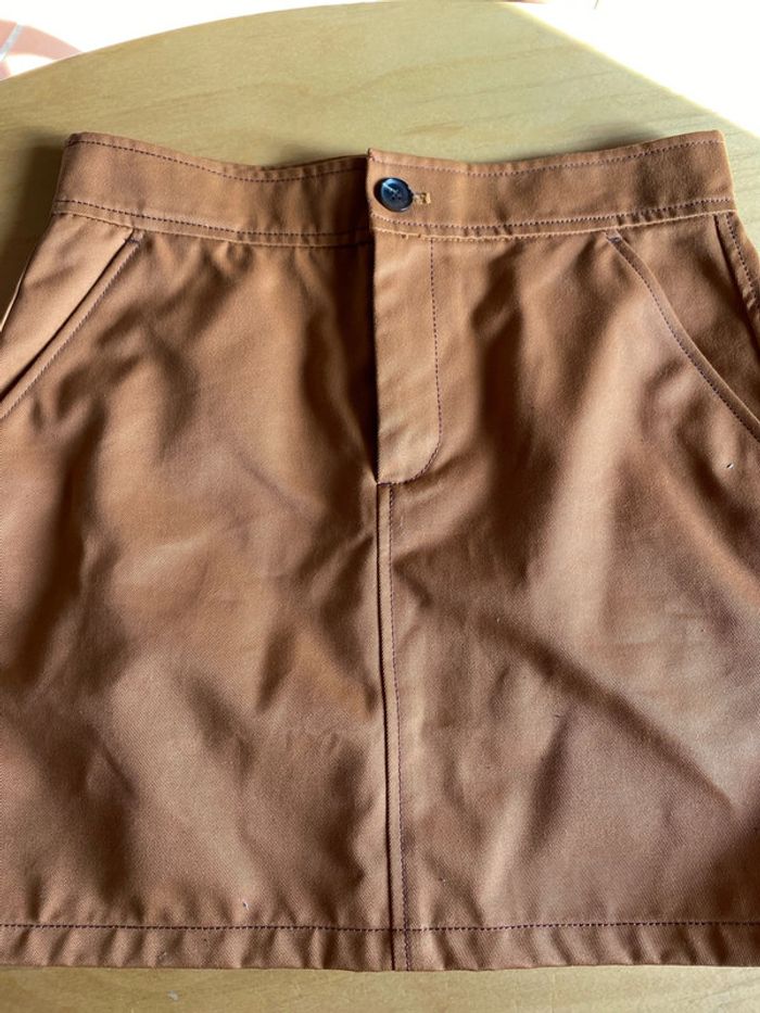 Jupe courte Sœur taille 34 - photo numéro 2