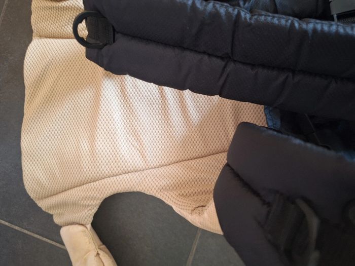 Porte-bébé utilisé une fois avec boîte Marque safety très bon état - photo numéro 12