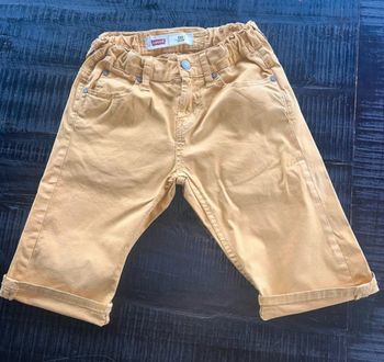 Bermuda / short levis 10 ans tbe peu porté