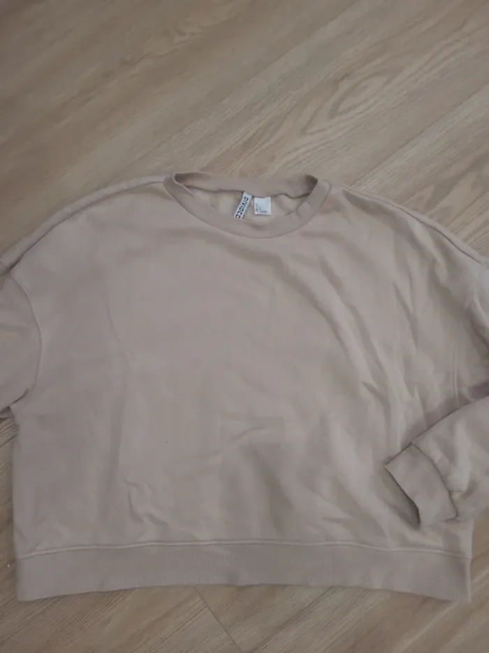 Pull beige court