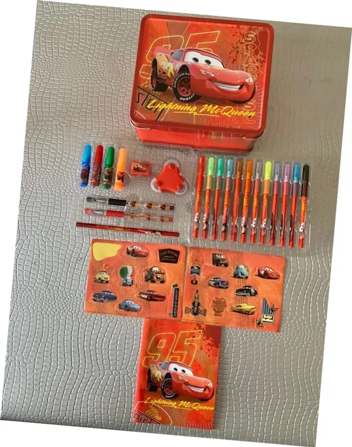 Valisette en métal Cars - Fournitures scolaires - photo numéro 3