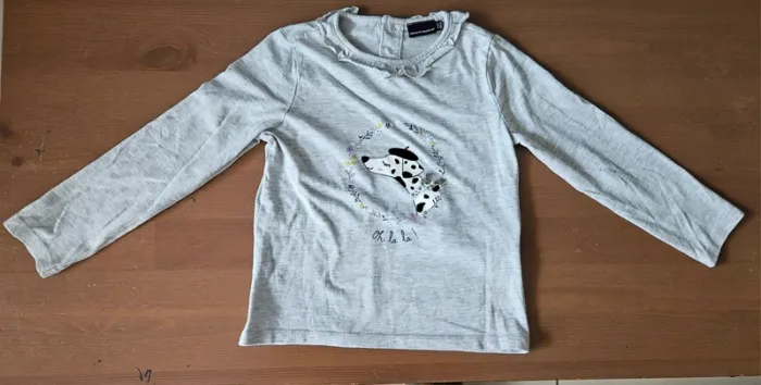 T-shirt manches longues taille 4 ans - photo numéro 4