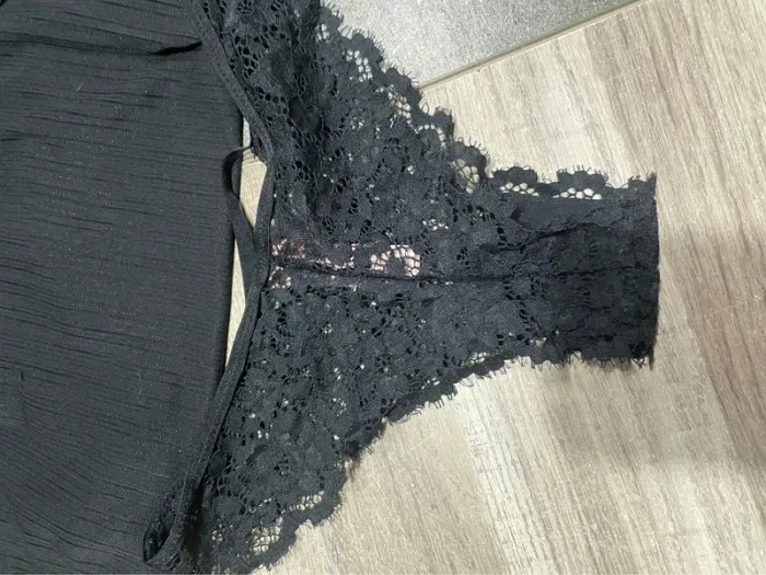 Lot nuisette brassière dentelle taille S - photo numéro 3