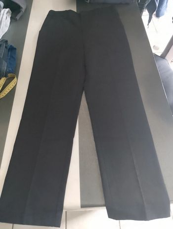 Pantalon noir neuf 10 11