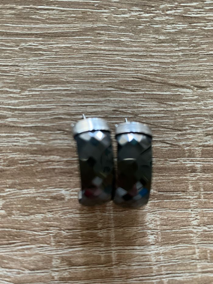 Boucles d’oreilles demi créoles noires - photo numéro 2