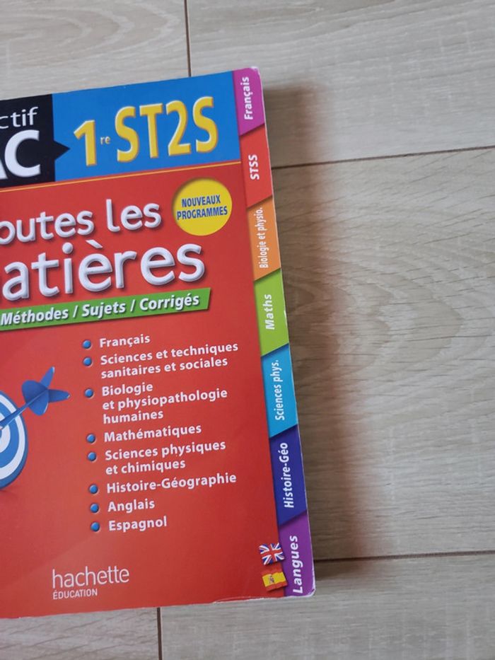 Livre 📕 Objectif bac 1° ST2S hachette education 5€ - photo numéro 6
