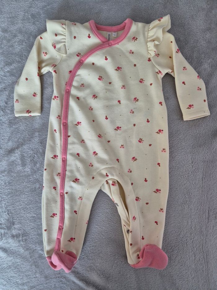 Vêtements bébé (1 a 6 mois) - photo numéro 3