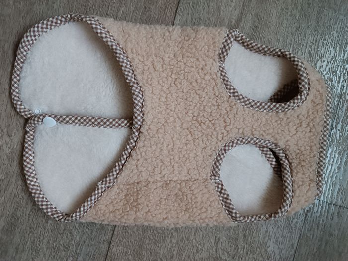 Très beau petit pull pour peluche pour animaux de compagnie - photo numéro 3