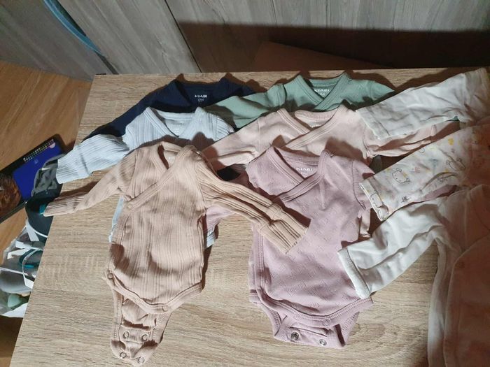 Lot de vêtements - photo numéro 4