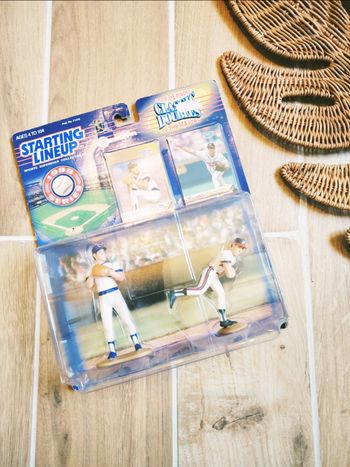 🏏 Coffret starting lineup baseball classic avec 2 figurines Greg Maddux et cartes année 1999