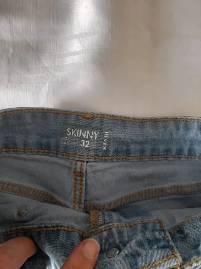 Lot 3 jeans skinny kiabi tbe taille 32 - photo numéro 5