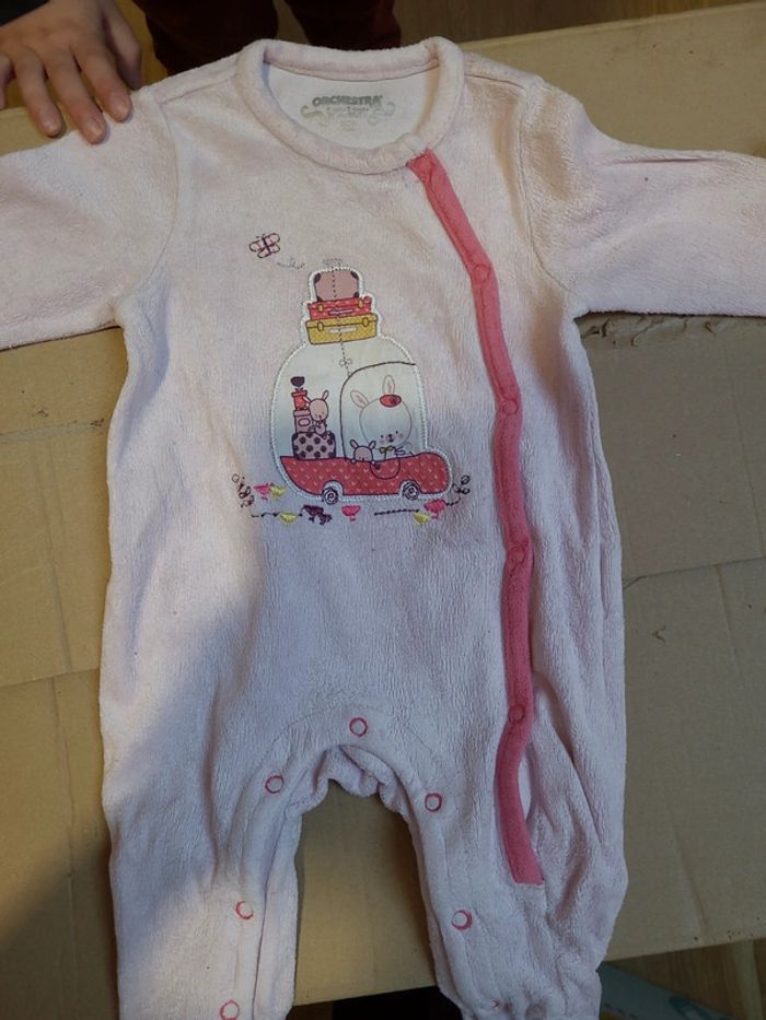 Pyjamas 6 mois - photo numéro 4