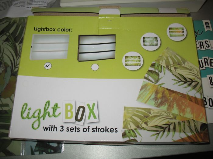 BOITE LUMINEUSE BLANCHE + LETTRES ET CHIFFRES - 30 x 22 x 4.5 CM - n°15 - photo numéro 7