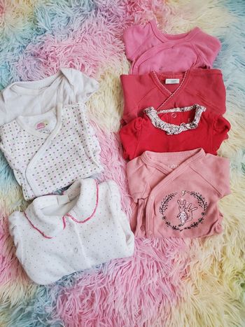 🌴 Gros lot bébé fille 1 mois body et gilet