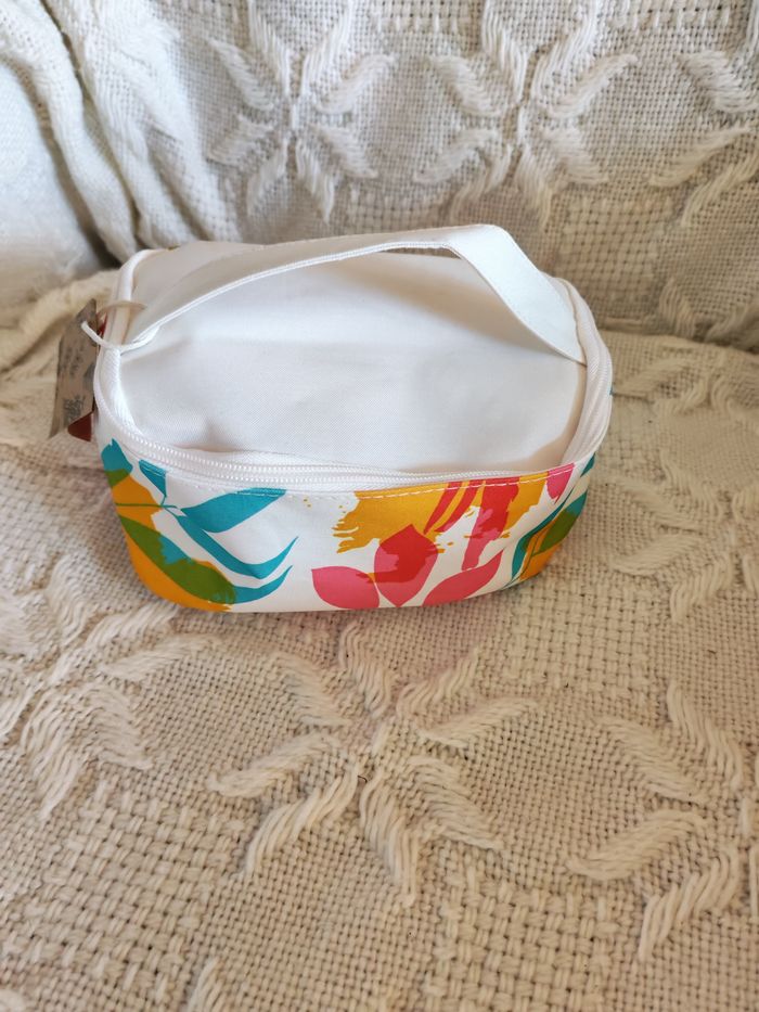 Trousse vanity blanc motif feuilles neuf - photo numéro 5