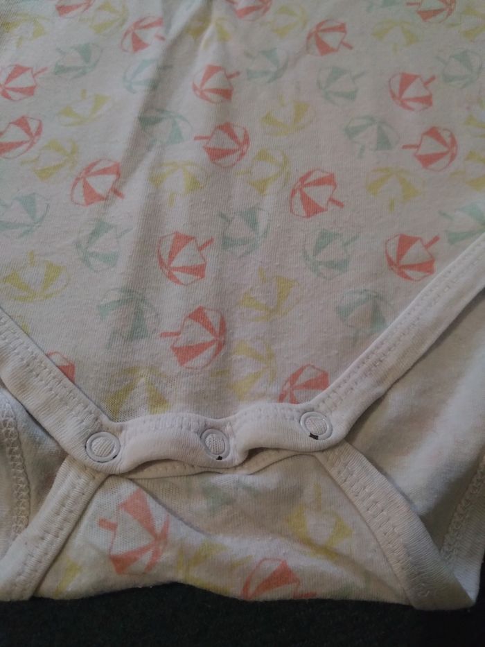 Body avec petites bretelles - photo numéro 4