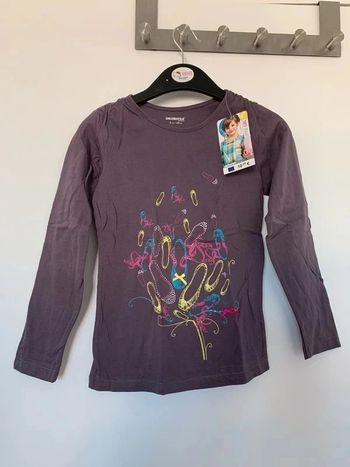 T-shirt manches longues Neuf 8 ans (128 cm)