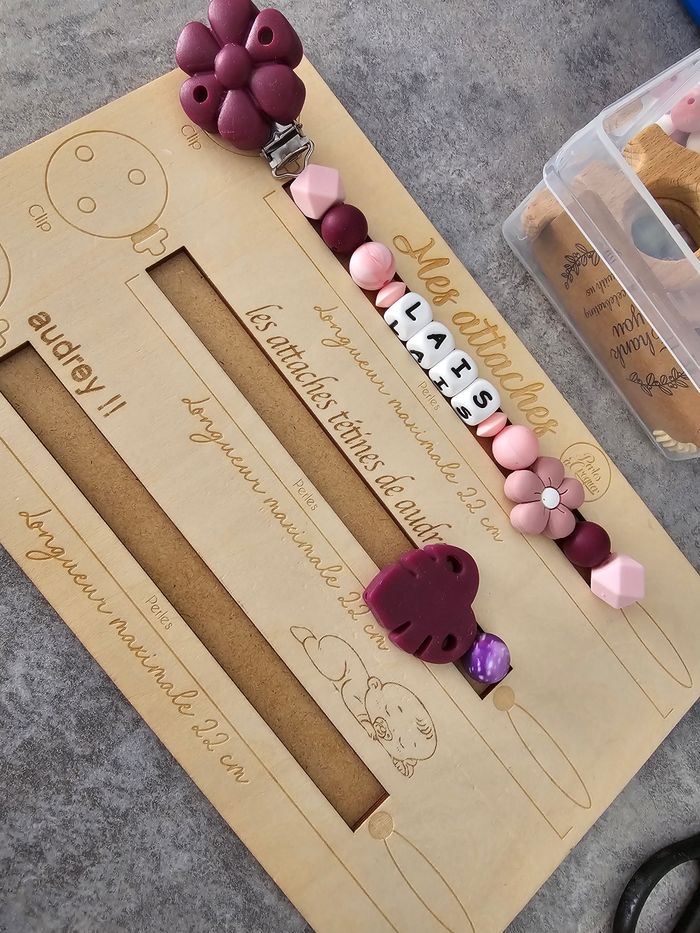 ATTACHES TETINES PERSONNALISÉ EN SILICONE - photo numéro 9