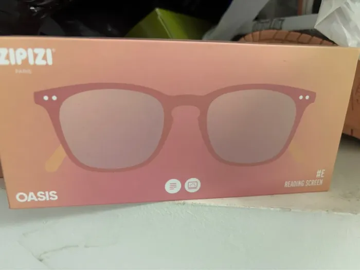 lunettes Izipizi Reading modèle Oasis couleur rouge rosé. + 1 - photo numéro 5