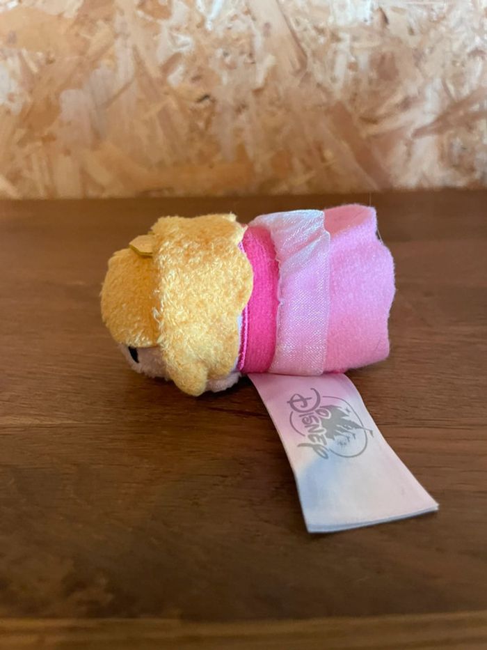 Tsum Tsum officiel Disney la princesse Aurore dans la Belle au bois dormant - photo numéro 5