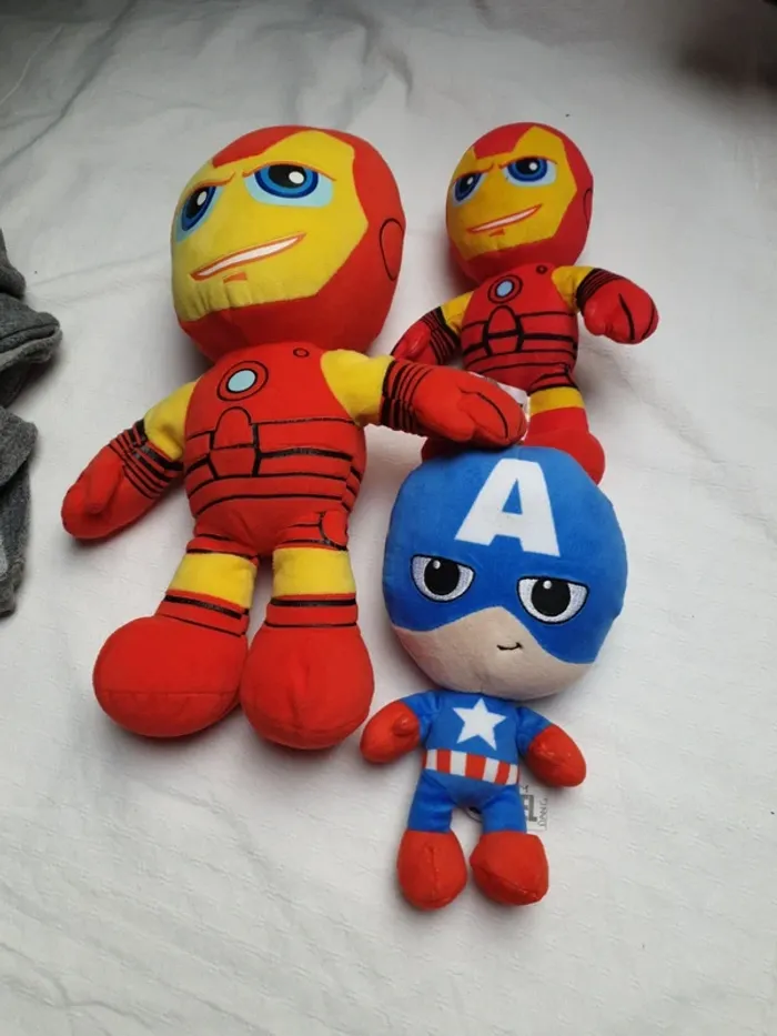 Lot de 3 peluches Marvel