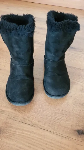 Bottes fourrées noires