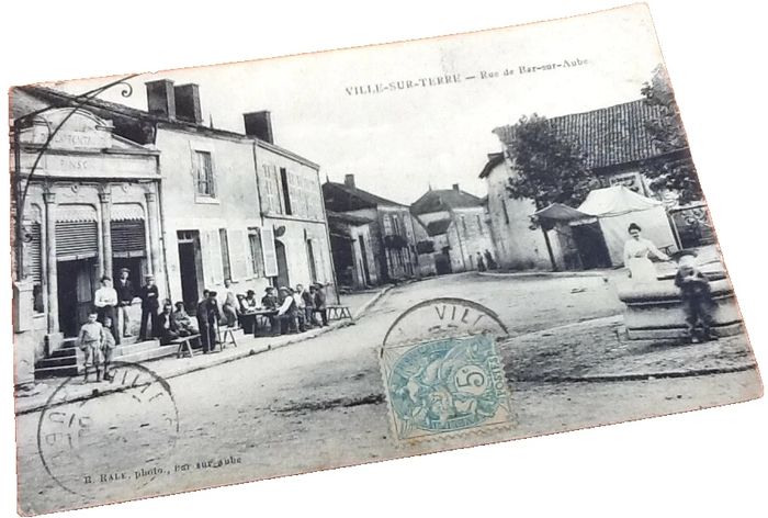 Carte postale ancienne Ville-sur-Terre (Aube) Rue de Bar- sur-Aude