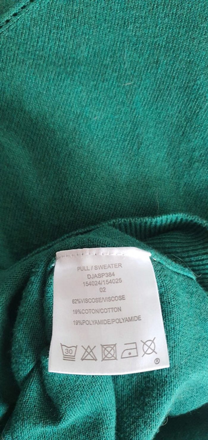 Pull léger col bouton - photo numéro 4