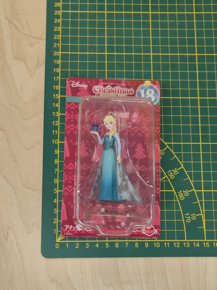 Figurine Disney Happykuji 2024 : Elsa (La reine des neiges) - photo numéro 4