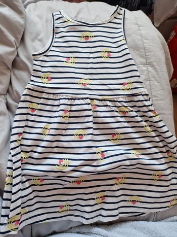 Robe blanche rayé bleu