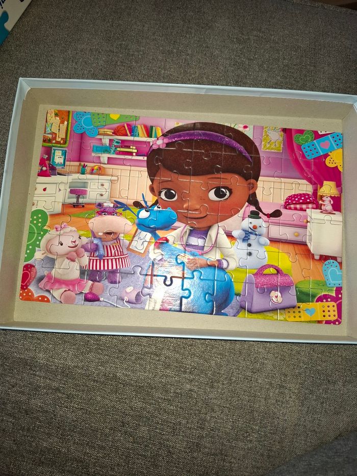 Boite de 2 puzzles 60 pièces Docteur la Peluche Clementoni - photo numéro 5