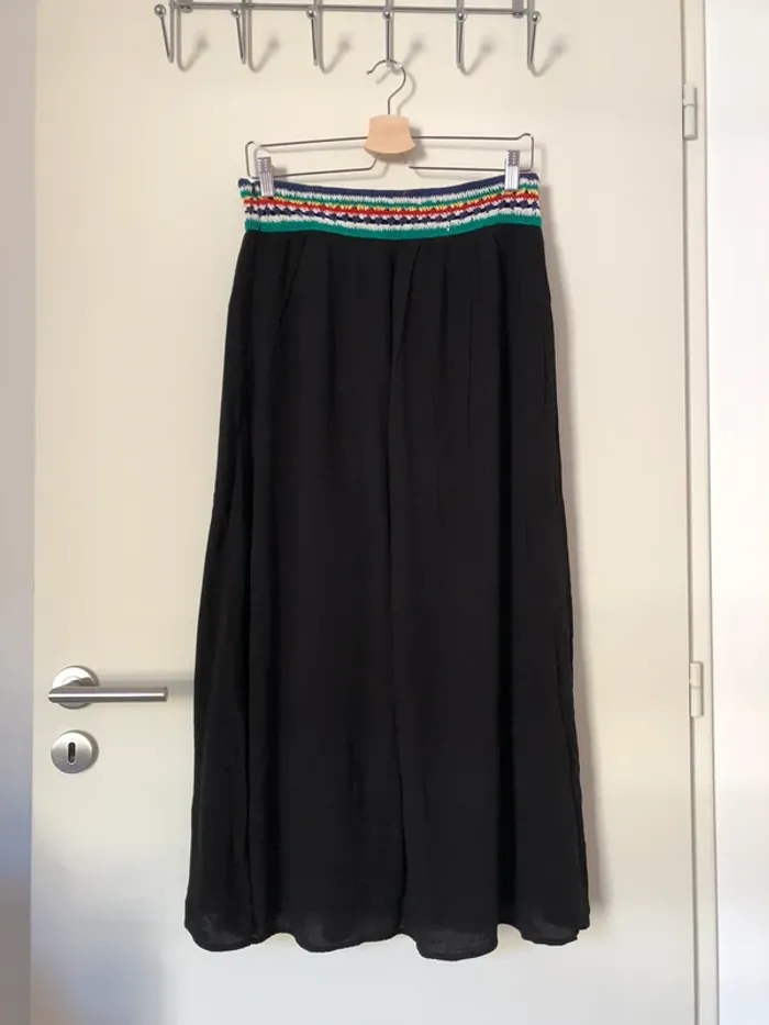Jupe longue IKKS noire avec broderies taille S - photo numéro 9