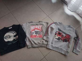 Lot sweatshirts taille 6 ans