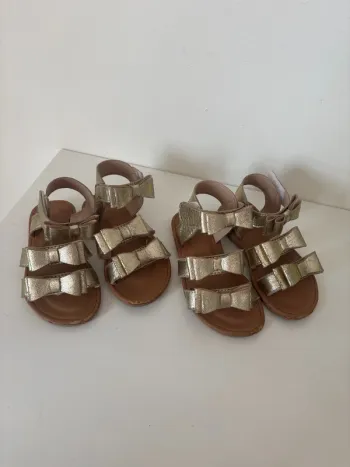 Sandales dorées