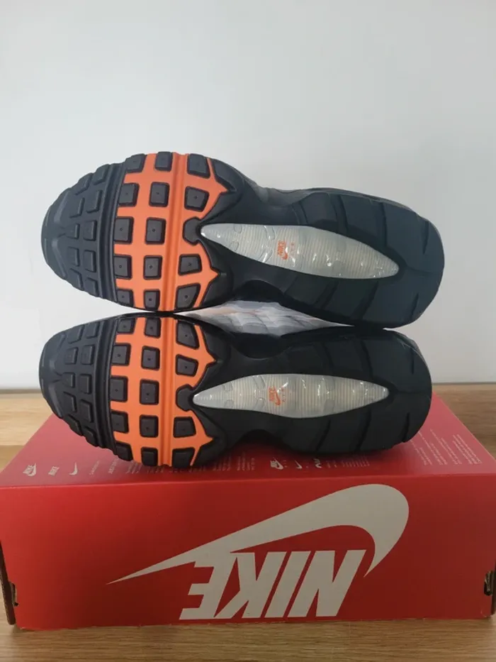 Nike Air Max 95 T37,5 100% Authentique - photo numéro 13