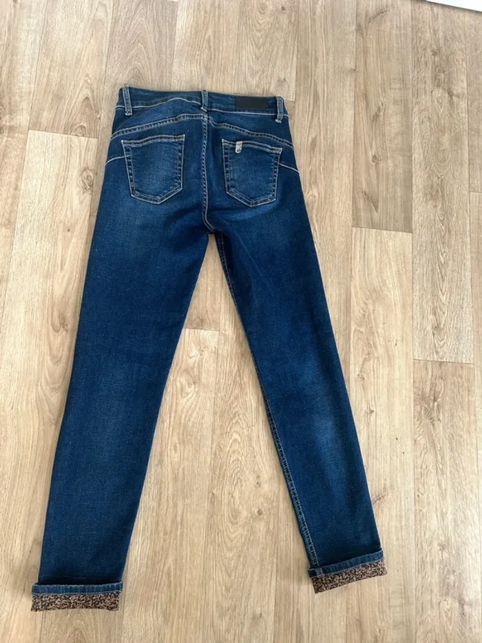 Liu jo jean bleu brut, bas de jambes, imprimé léopard - photo numéro 5