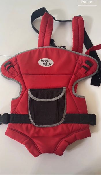 Porte bébé rouge