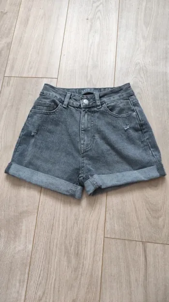 Short en jeans