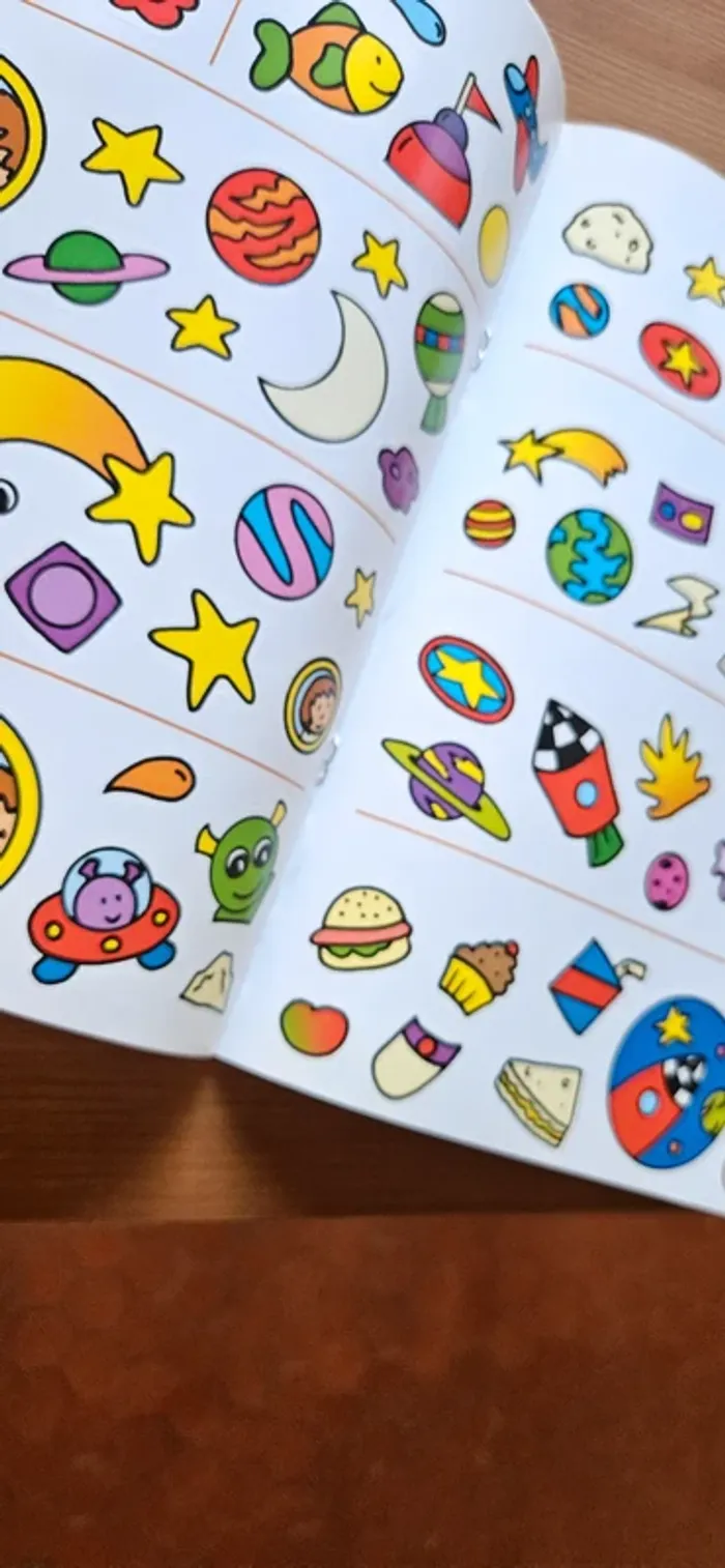 Sticker and colour fun - photo numéro 4