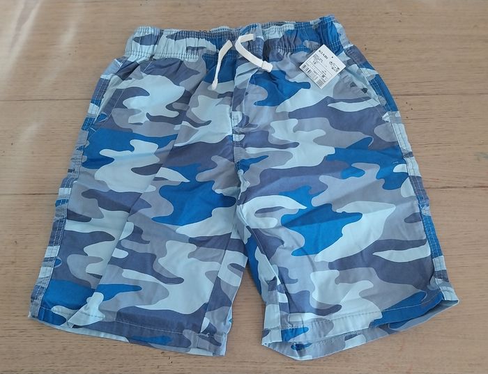 Lot de 3 bermudas garçon 10ans neufs - photo numéro 2