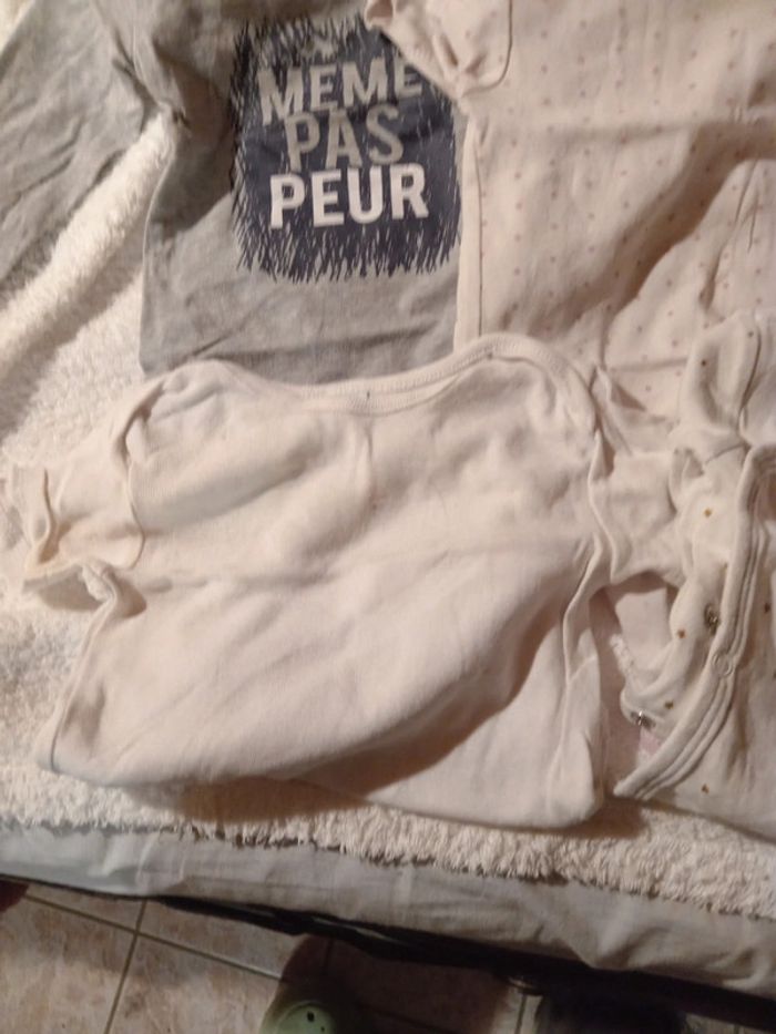 Lot de 9 bodies fille - photo numéro 10