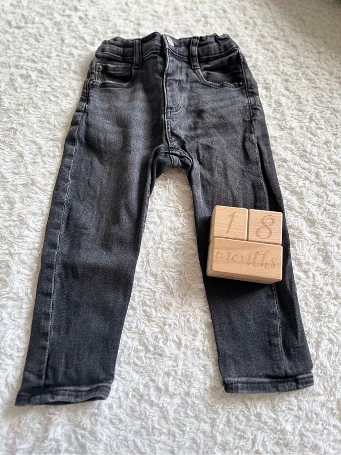 Jean noir 18/24 mois