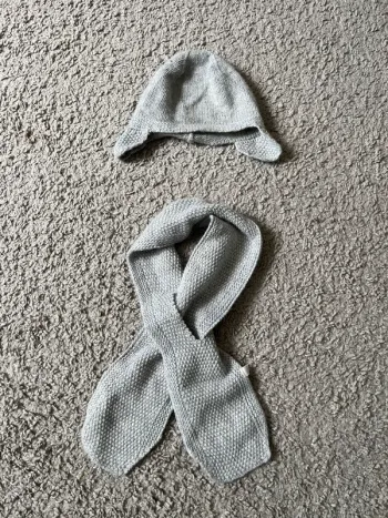 Bonnet et écharpe