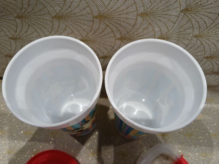 Gobelets avec paille - photo numéro 4