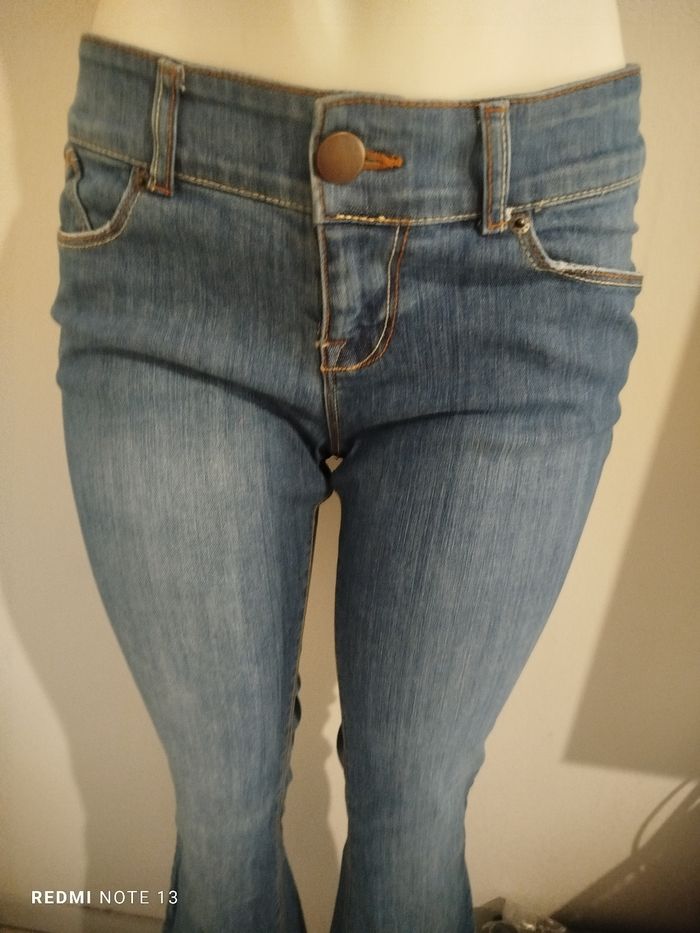 #kytie40femme. Jeans patte d éléphant taille 40 - photo numéro 4