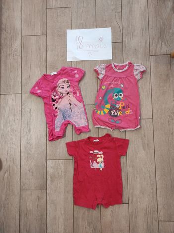 Lot de 3 bodys shorts fille 18 mois
