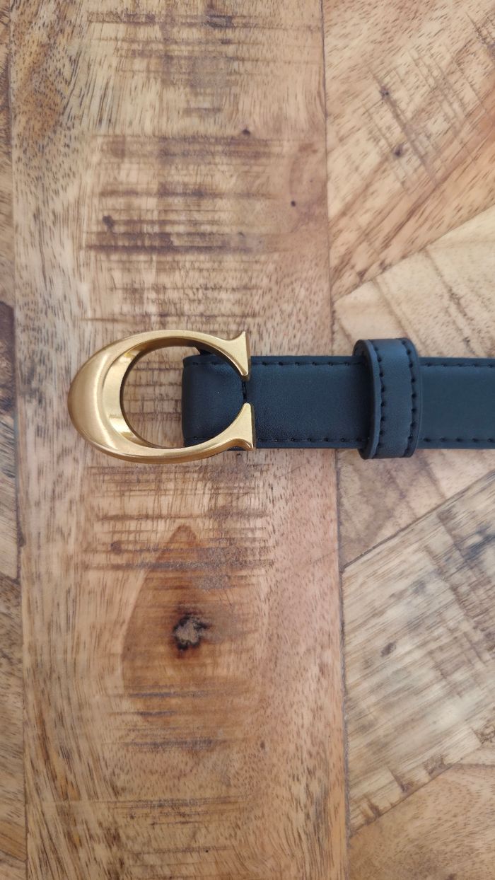 Ceinture Coach noir avec boucle C dorée Taille 100 - photo numéro 5