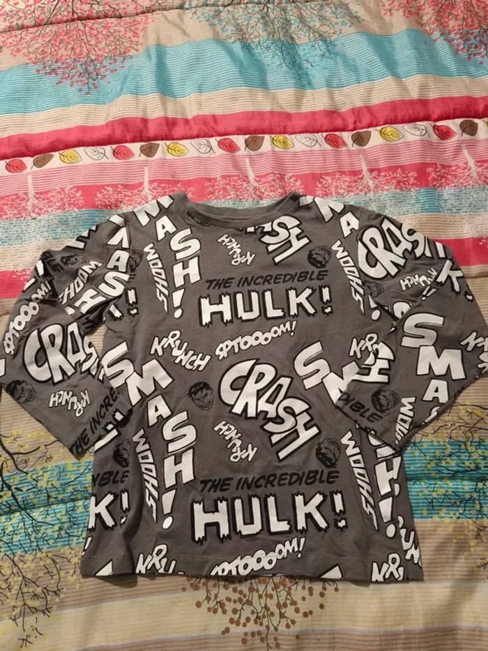 Tee shirt Avengers Hulk 6/7 ans