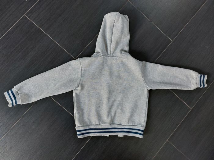 Gilet zippé à capuche - photo numéro 2