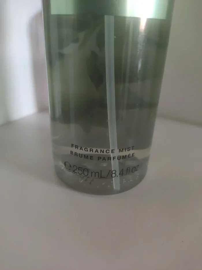 Victoria's Secret Brume Pear glacé - photo numéro 3